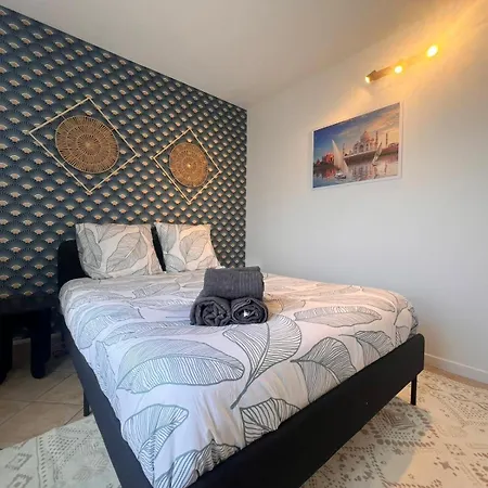 Holiday home La Maison Secrete Evryproche Paris *