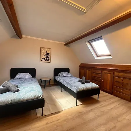 Holiday home La Maison Secrete Evryproche Paris *